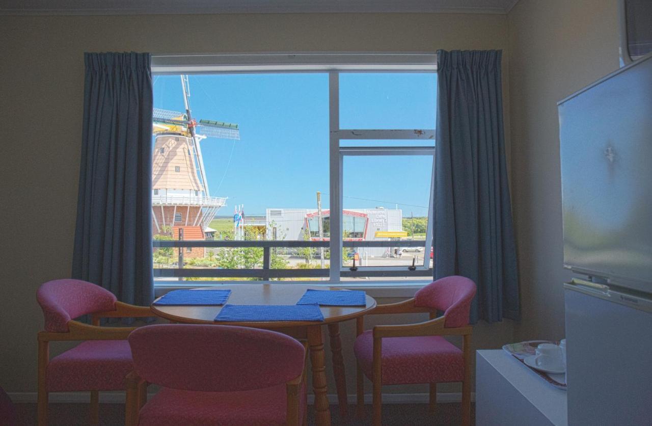 Post Office Hotel Foxton Екстер'єр фото